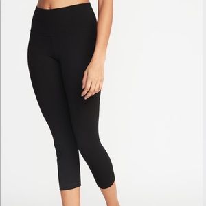 Old Navy Active Crop Leggings